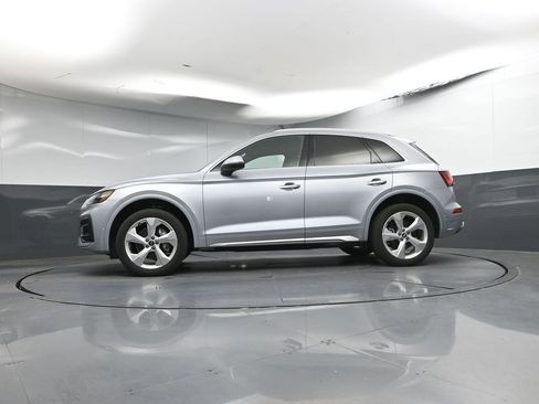 Used 2021 Audi Q5 Prestige AWD/4WD image 32