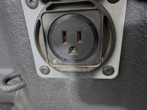 Used 2021 Chevrolet Silverado 1500 LTZ w/ Technology Package image 33