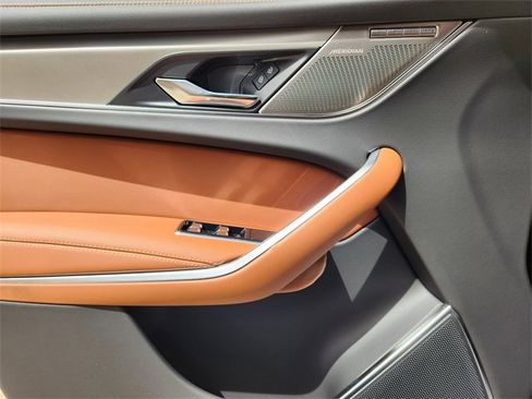 Used 2026 Jaguar F-PACE R-Dynamic S image 21