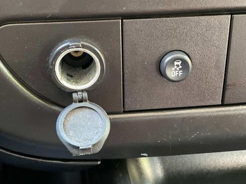 Used 2022 Chevrolet Express 2500 w/ Driver Convenience Package RWD image 23