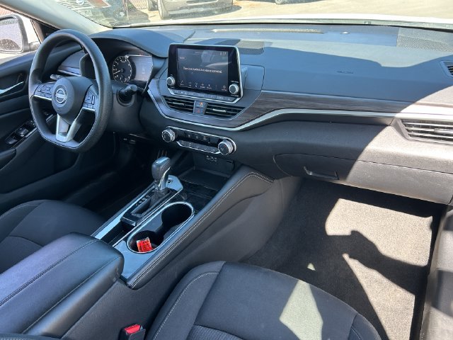 Used 2023 Nissan Altima 2.5 SV FWD image 33