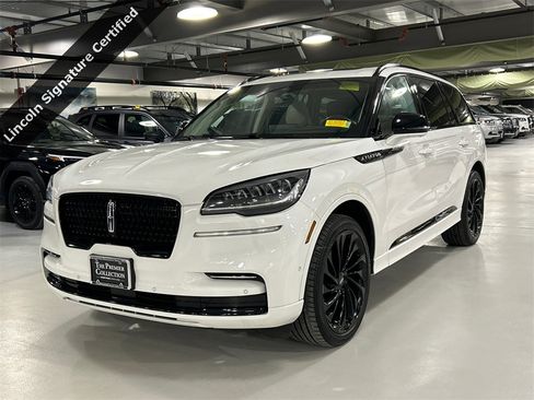 Used 2023 Lincoln Aviator Reserve w/ Equipment Group 201A image 5