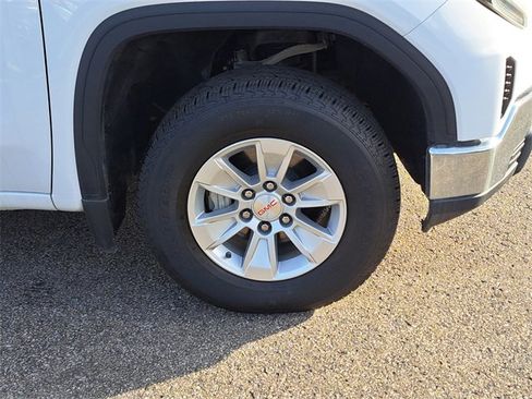 Used 2024 GMC Sierra 1500 SLE image 4