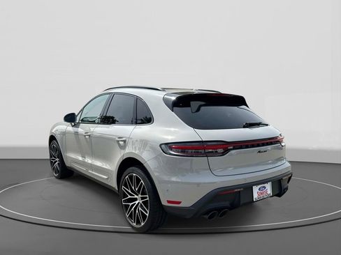 Used 2024 Porsche Macan AWD/4WD image 6