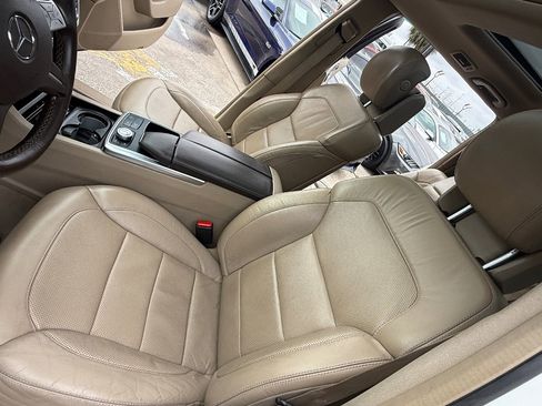 Used 2014 Mercedes-Benz GL 550 4MATIC image 32