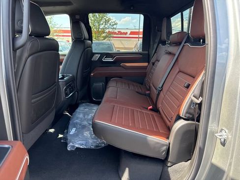 New 2026 GMC Sierra 2500 Denali Ultimate AWD/4WD image 14
