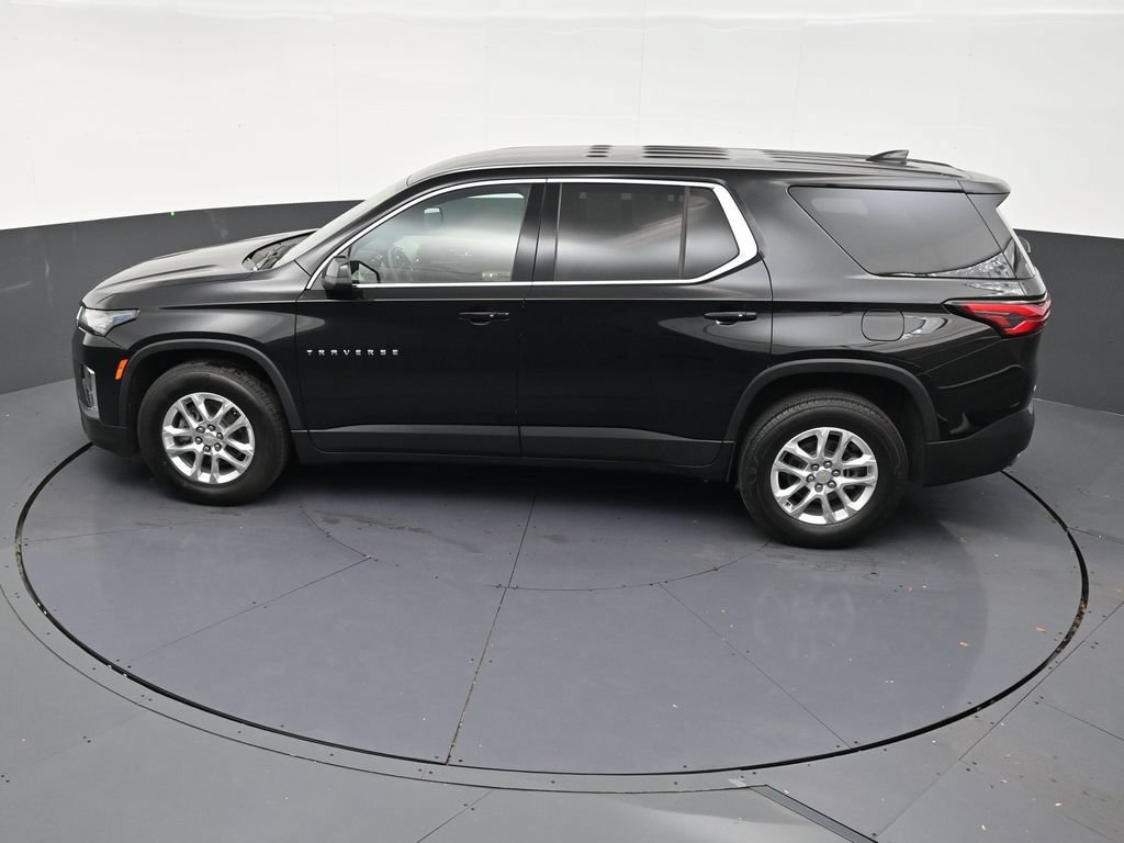 Used 2023 Chevrolet Traverse LS FWD image 14