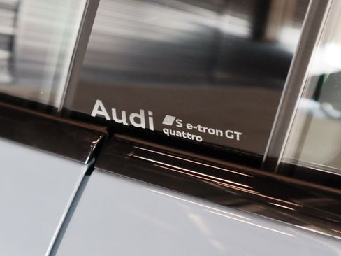 New 2026 Audi S e-tron GT Prestige image 28