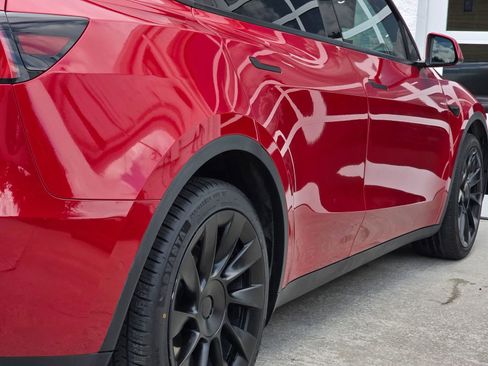 Used 2021 Tesla Model Y Long Range AWD/4WD image 38
