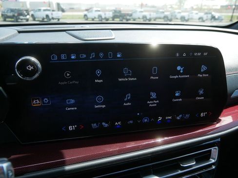 Used 2024 Chevrolet Traverse RS AWD/4WD image 30