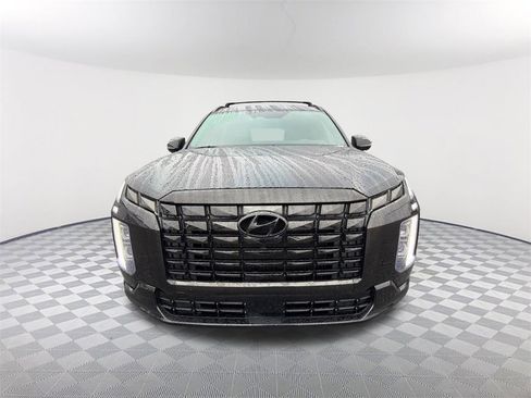 Used 2024 Hyundai Palisade Calligraphy image 2