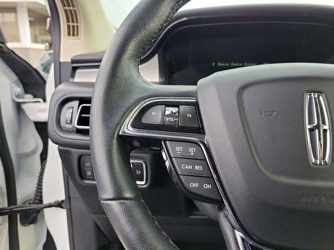 Certified 2023 Lincoln Nautilus AWD w/ Premium Package image 23