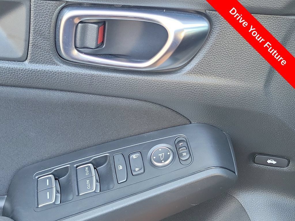 Used 2025 Honda Civic Sport image 16