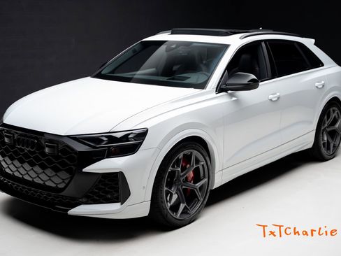 Used 2026 Audi RS Q8 performance AWD/4WD image 1