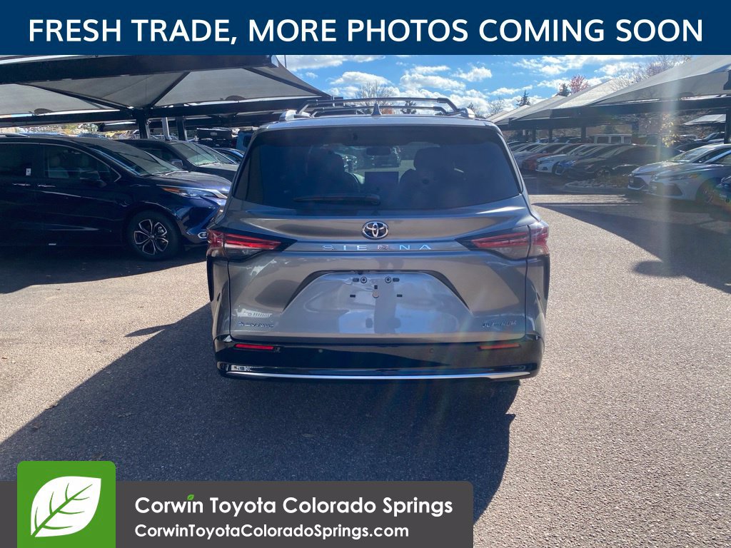 Used 2026 Toyota Sienna Platinum AWD/4WD image 7