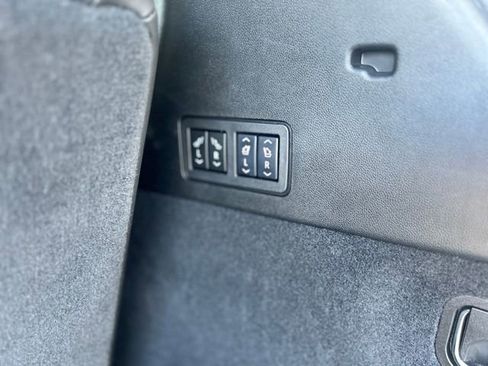 Used 2024 Cadillac XT6 Sport image 7