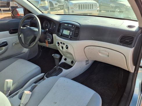 Used 2009 Hyundai Accent GS w/ Popular Equipment Pkg 2 image 16