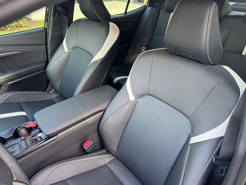 Used 2025 Toyota Camry SE image 16