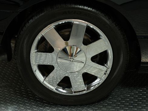 Used 2003 Ford Thunderbird RWD image 34