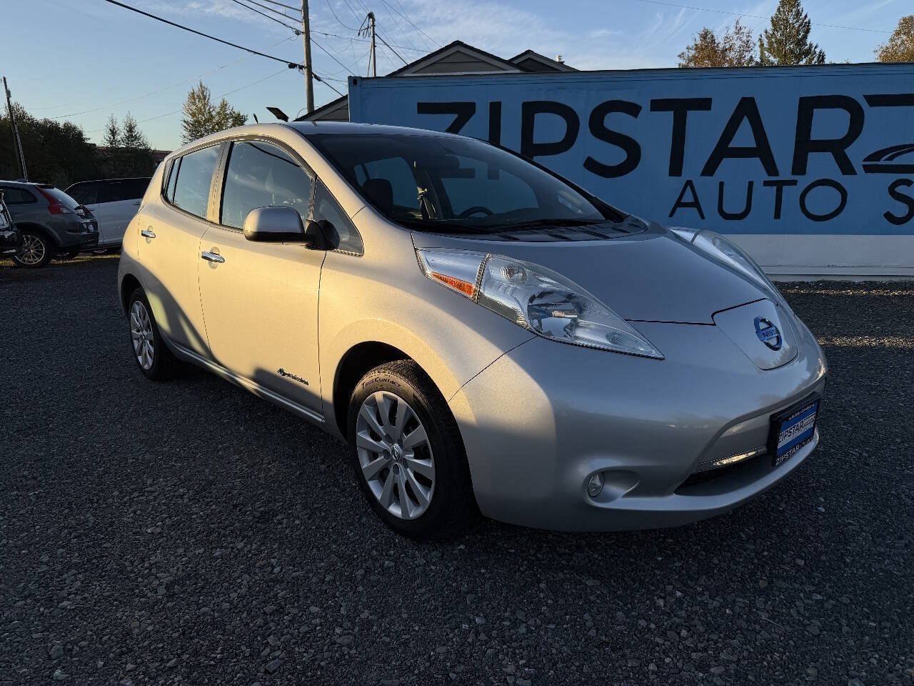 Used 2013 Nissan Leaf S w/ Charger Pkg FWD image 1