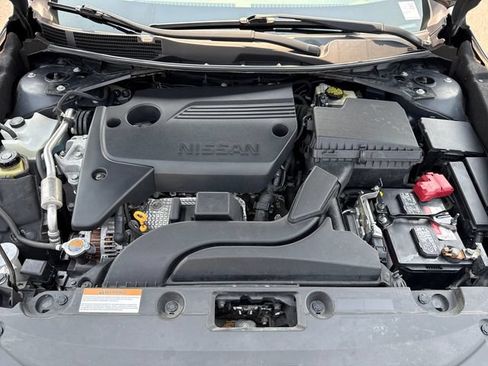 Used 2017 Nissan Altima 2.5 SR w/ Midnight Edition Package FWD image 30