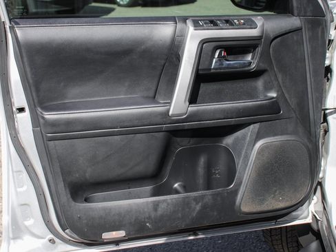 Used 2022 Toyota 4Runner SR5 image 15