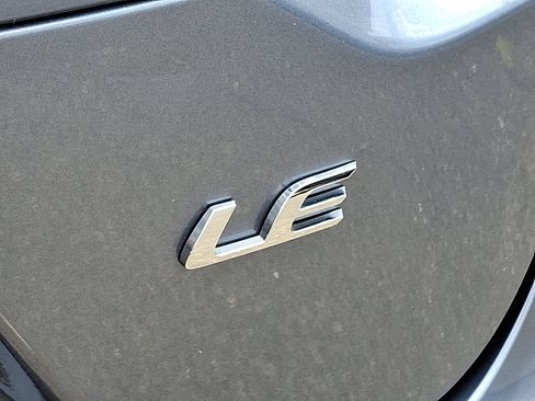 Used 2025 Toyota Corolla LE FWD image 32
