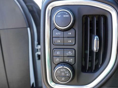 Used 2022 Chevrolet Silverado 1500 LT Trail Boss w/ LT Trail Boss Premium Package image 22