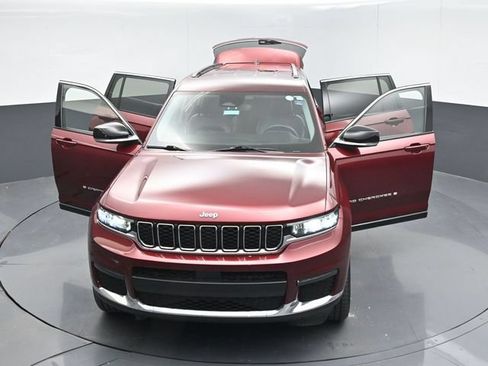 Used 2022 Jeep Grand Cherokee L Limited AWD/4WD image 55