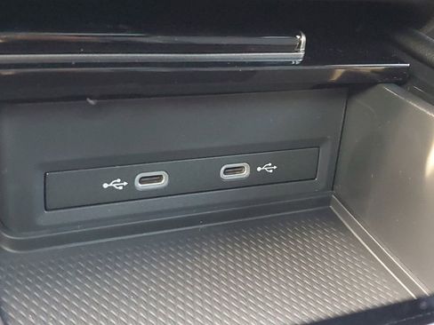 New 2026 Volkswagen Atlas Cross Sport SE image 30