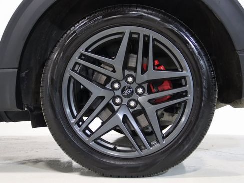 Used 2025 Ford Explorer ST-Line w/ Premium Package image 75