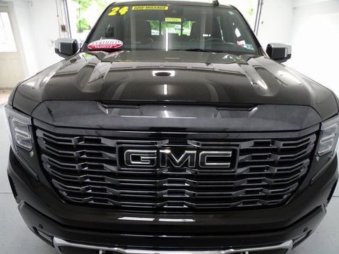 Used 2024 GMC Sierra 1500 Denali Ultimate AWD/4WD image 28