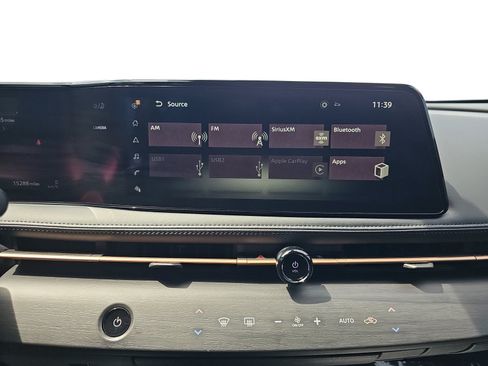 Used 2024 Nissan Ariya AWD image 18