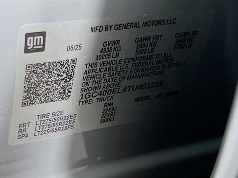 New 2026 Chevrolet Silverado EV LT image 32