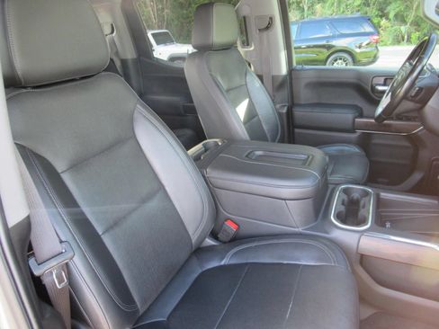 Used 2020 GMC Sierra 1500 SLT w/ SLT Premium Plus Package AWD/4WD image 9