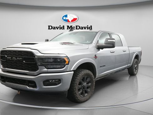 Used 2023 RAM 2500 Limited AWD/4WD image 4