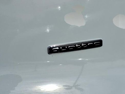 Used 2025 Audi Q5 Premium w/ Convenience Package image 6