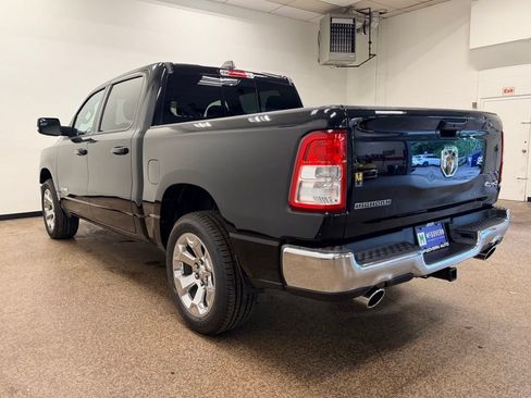 Used 2022 RAM 1500 Big Horn AWD/4WD image 3