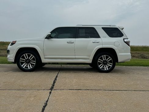 Used 2023 Toyota 4Runner Limited image 8