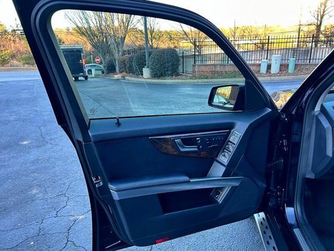 Used 2015 Mercedes-Benz GLK 350 4MATIC image 23