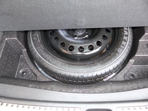 Used 2021 Buick Envision Preferred AWD/4WD image 33