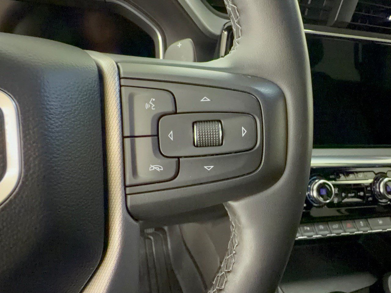 Used 2023 GMC Sierra 1500 Denali w/ Denali Reserve Package RWD image 19