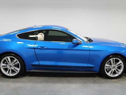 Used 2019 Ford Mustang Premium w/ Pony Package image 11