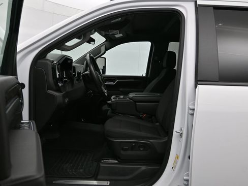 Used 2025 Chevrolet Silverado 2500 LT w/ Convenience Package AWD/4WD image 20