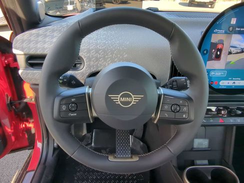 Used 2026 MINI Cooper 4-Door Hardtop FWD image 25