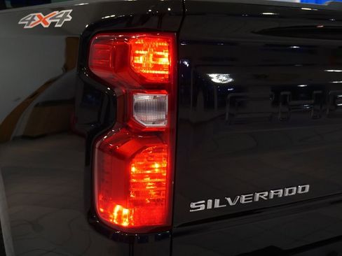 Certified 2024 Chevrolet Silverado 1500 LT image 31