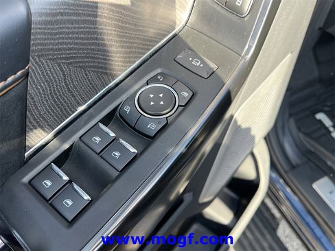 Used 2022 Ford F150 Platinum w/ Equipment Group 701A High image 23