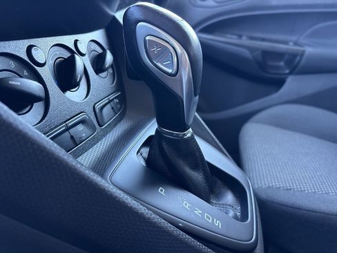 Used 2017 Ford Transit Connect XL image 23