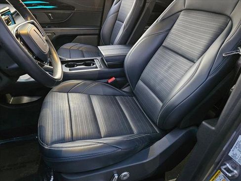 Used 2024 Lincoln Nautilus Reserve w/ Equipment Group 202A image 16