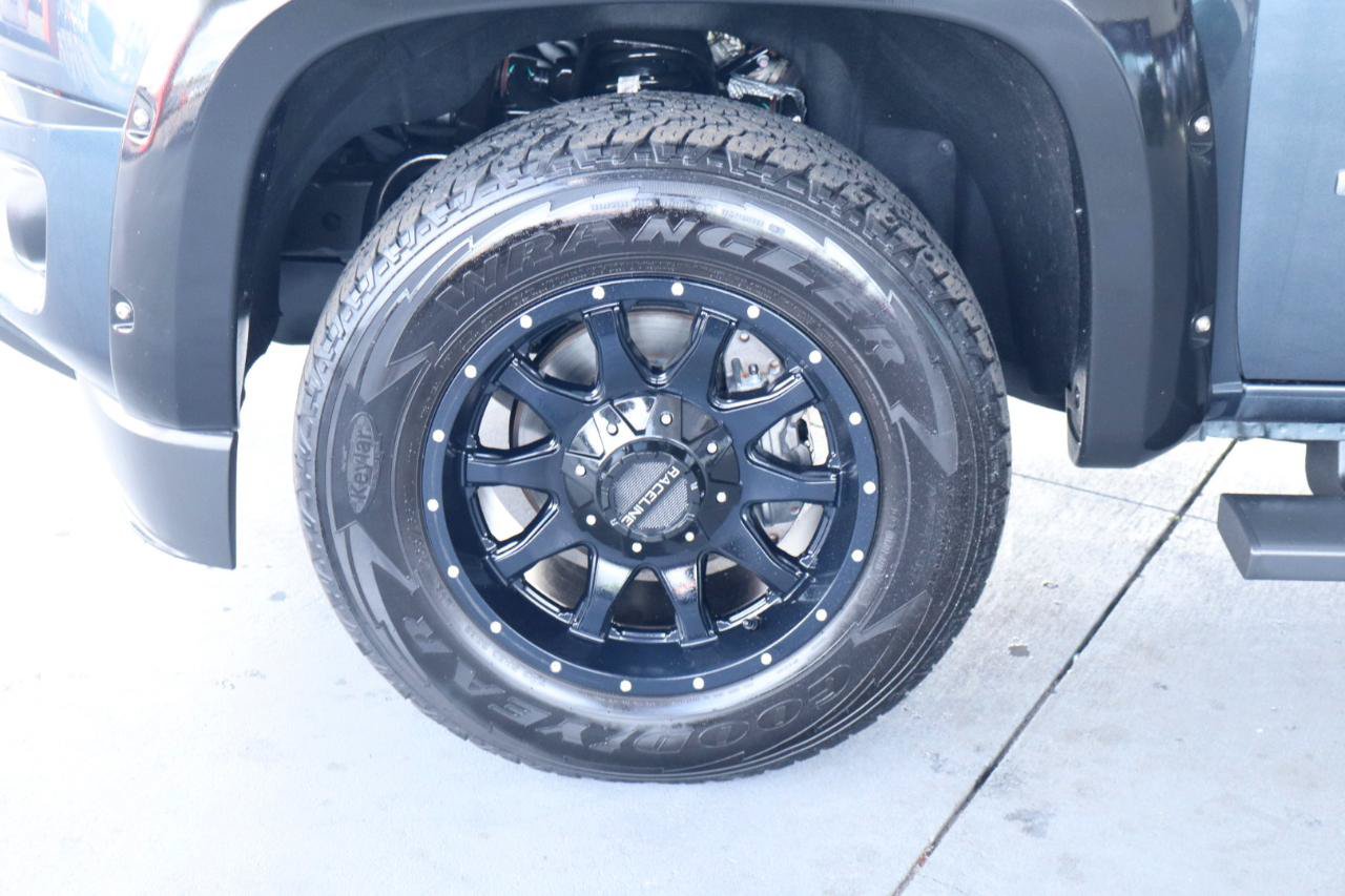Used 2019 Chevrolet Colorado Z71 RWD image 12